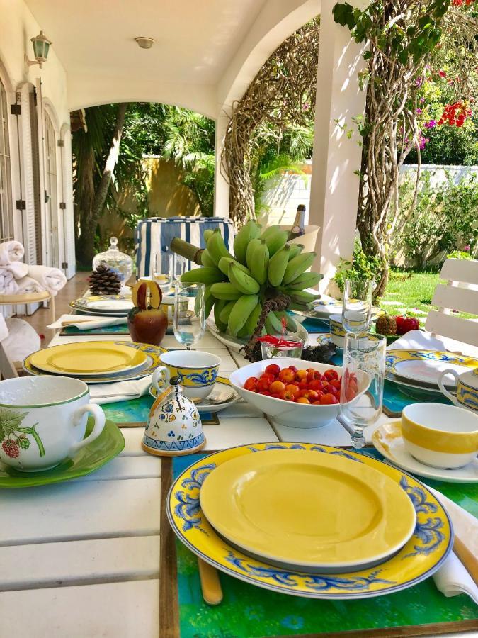 Villa Saint Tropez Cabo Frio Exterior photo